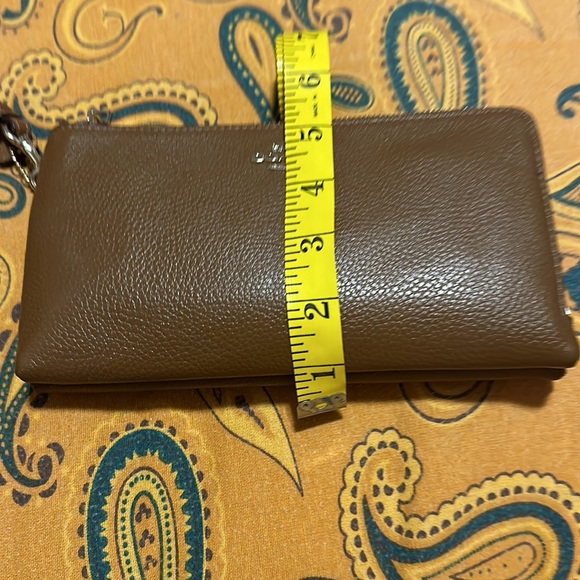 Coach Saddle brown double zip wallet wristlet used once - Picture 8 of 13